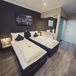 Mey Hotel 2*