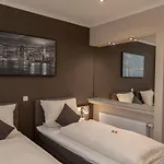 Mey Hotel 2*