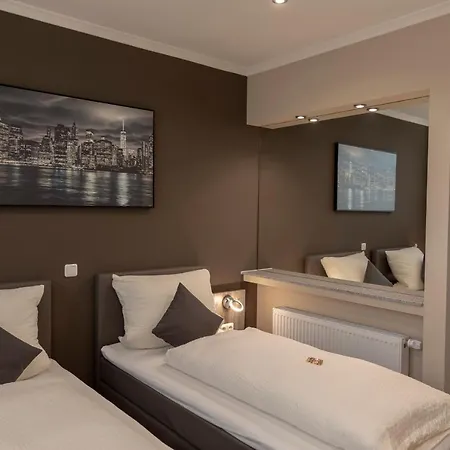 Mey Hotel 2*